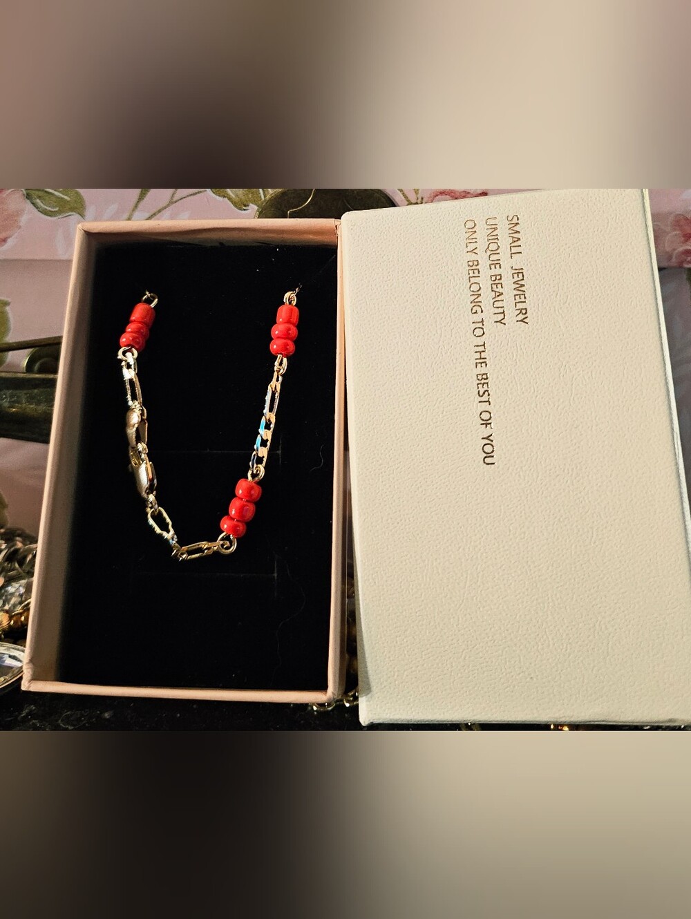 5.25" Beautiful Red Coral Bead Gold Tone Chain Link Station Bracelet